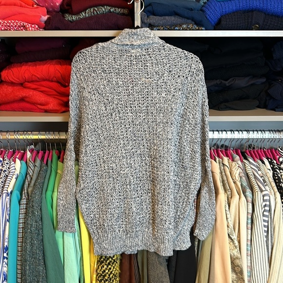 Hollister blue/white open knit/front long sleeve cardigan size XS/S - Picture 3 of 3